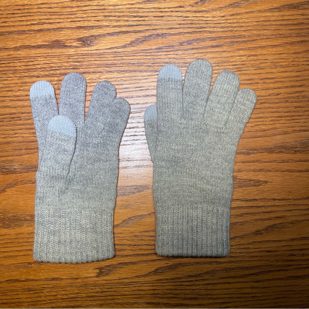 Uniqlo HEATTECH Knitted Gloves Gray